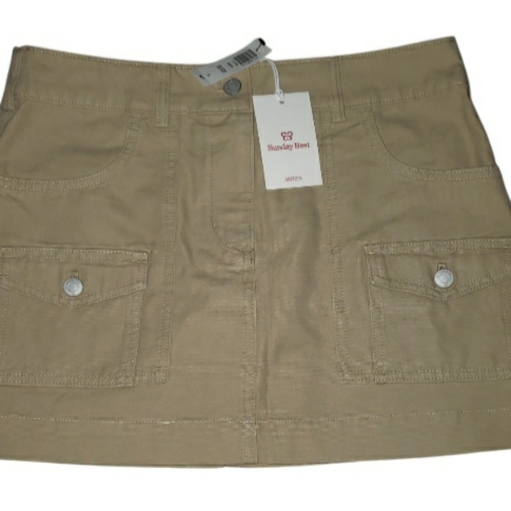 NWT Aritzia Sunday Best Kaya Skirt Size 10